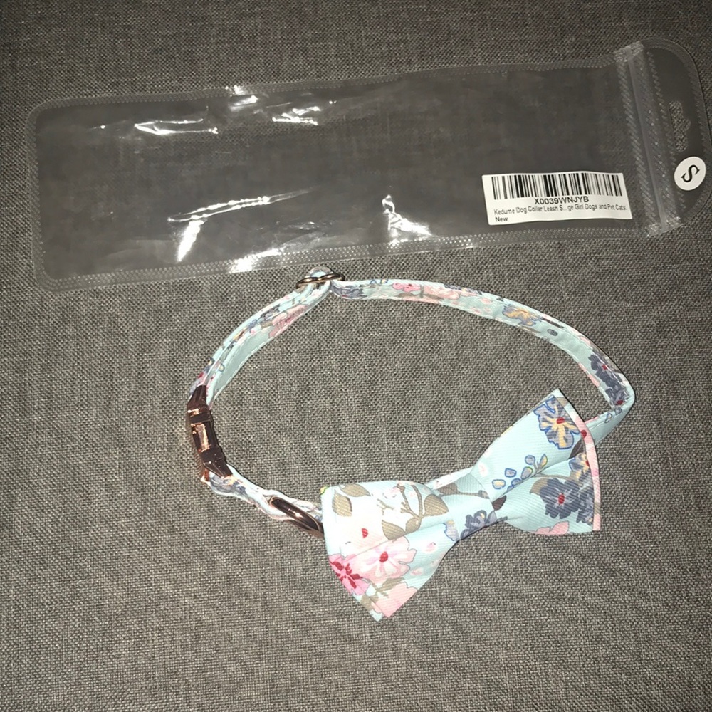 NIP Kedume Small Dog Collar with Bow.
